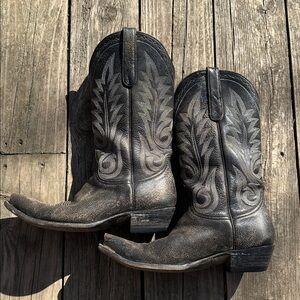 Old Gringo cowboy/cowgirl boots